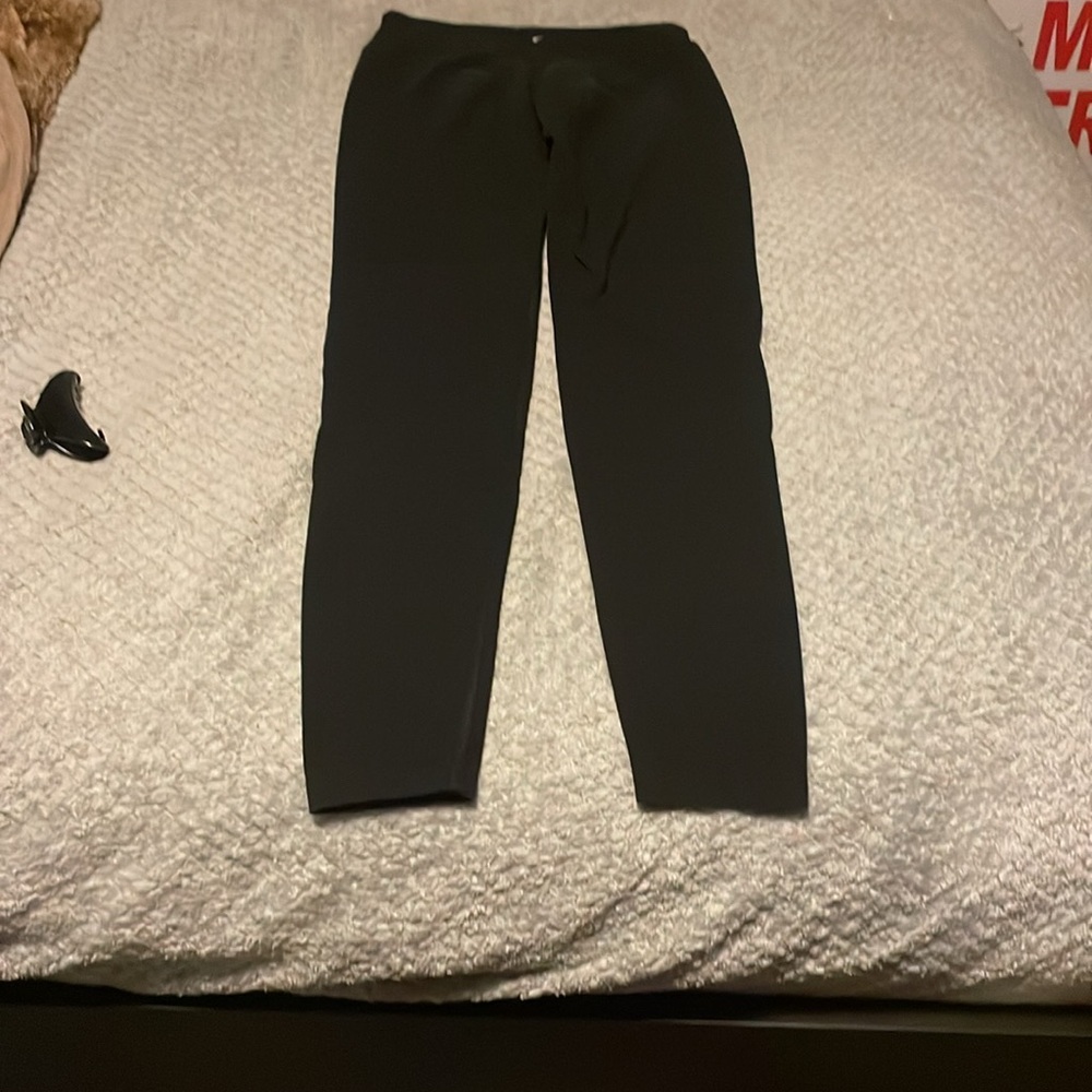 Black leggings